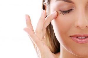 Корисні властивості ліпоєвої кислоти для шкіри обличчя