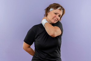 Перші симптоми остеопорозу: Ваш путівник до здоров'я кісток